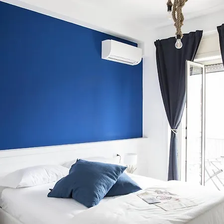 South Hands Konukevi Napoli