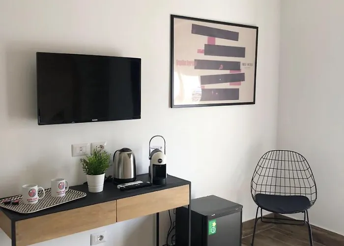 South Hands 4* Νάπολη