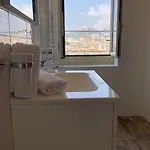 South Hands 4* Naples